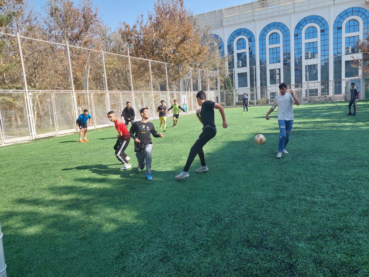 تصویر 4 از گالری هنرستان کارآفرینان پویندگان